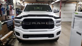 AVS 25614 Hood Deflector 1.jpg