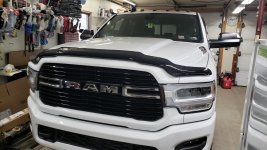 AVS 25614 Hood Deflector 2.jpg