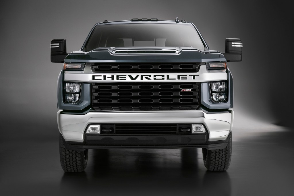 Chevrolet-2020-Silverado-Front.jpg